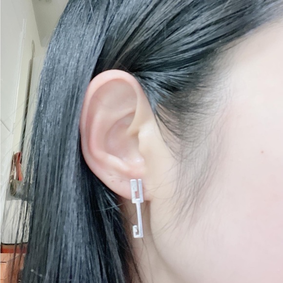 Authentic Vintage Gucci sterling silver earrings 
925 sterling silver - Picture 5 of 6